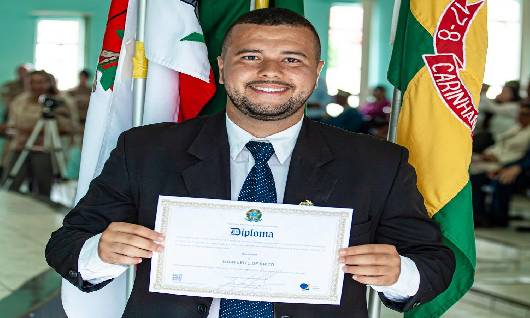 Luan do Povo e demais candidatos eleitos são diplomados em Carinhanha