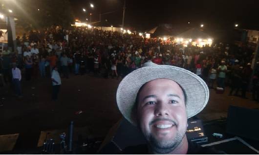 Luan do Povo marca presença na 20ª Vaquejada do Capinão e destaca importância da prática cultural