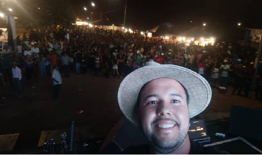 Luan do Povo marca presença na 20ª Vaquejada do Capinão e destaca importância da prática cultural