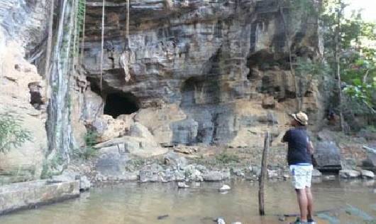 PROPOSTA DE ESPELEOTURISMO EM CARINHANHA