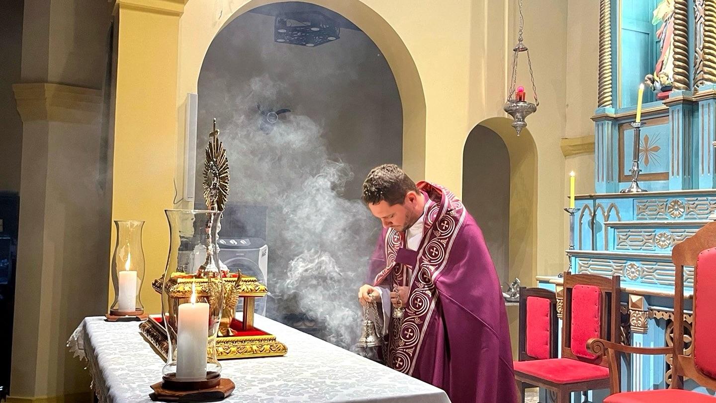 Padre Heber recebe Moção de Aplausos da Câmara Municipal de Carinhanha.