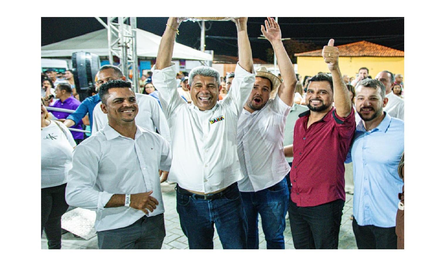 Vereadores solicitam Posto do SAC e Asfaltamento de estradas vicinais de Carinhanha